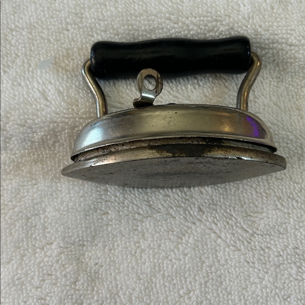 Asbestos Sad Iron W/ Removable Top & Wooden Handle, 3 1/2” x 3”, Vintage - Picture 2 of 8